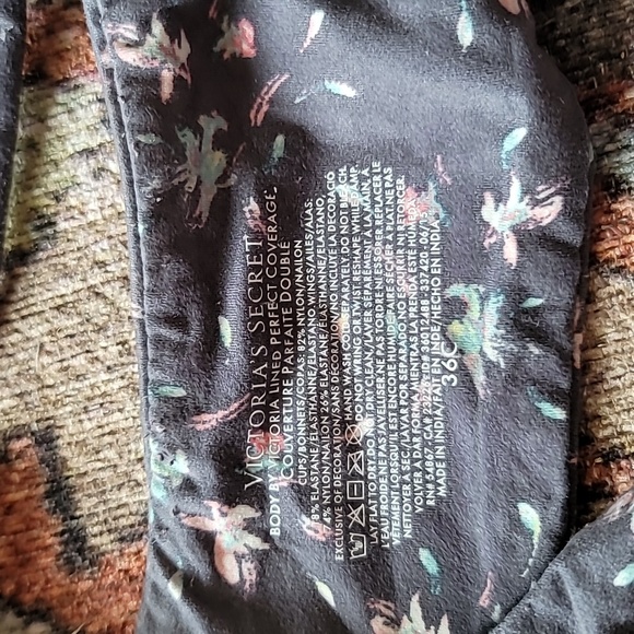 VS bra bundle (5) - Picture 3 of 3